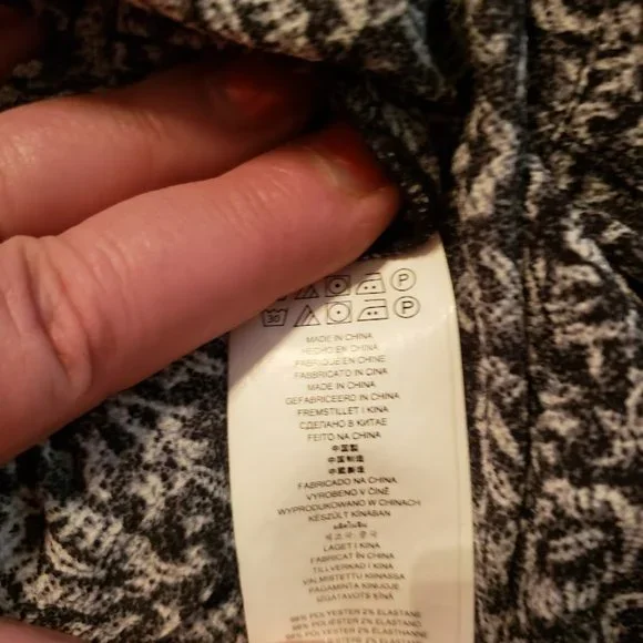 Michael Kors Womans Black & White Tunic Top Size XL - Picture 5 of 5